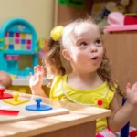 کاردرمانی در سندروم داون؛ تقویت توانمندیها از کودکی تا استقلال